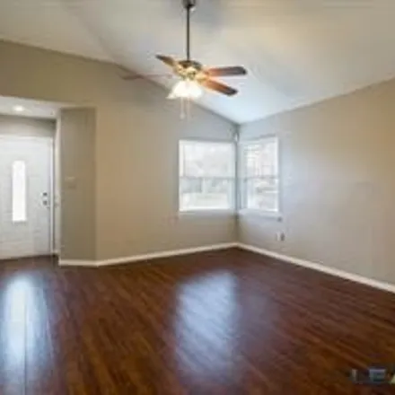 Image 2 - 591 Hunters Glen Street, Lewisville, TX 75067, USA - House for rent