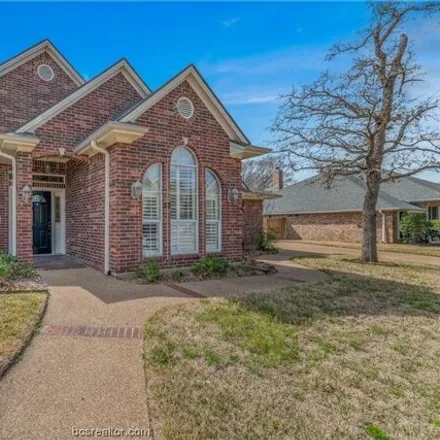 Image 2 - 5042 Harbour Town Court, College Station, TX 77845, USA - House for sale