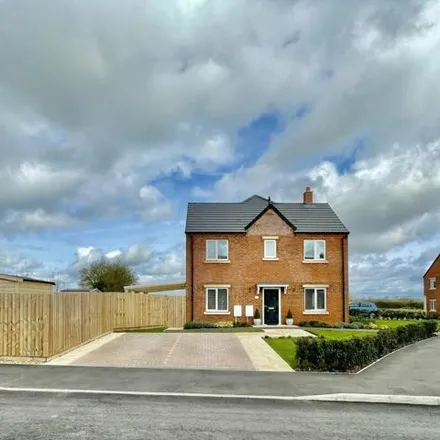 Buy this 3 bed house on unnamed road in Raunds, NN9 6XD