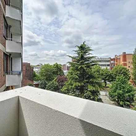 Rent this 2 bed apartment on Place Constantin Meunier - Constantin Meunierplein 21 in 1190 Forest - Vorst, Belgium