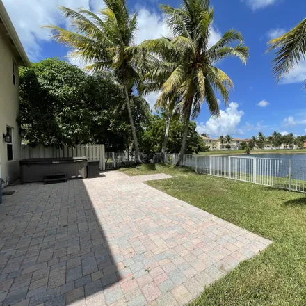 Image 4 - 5097 Victoria Circle, West Palm Beach, FL 33409, USA - House for sale