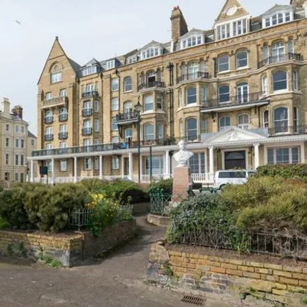 Image 1 - Granville Court, Victoria Parade, Broadstairs, CT11 8DD, United Kingdom - Apartment for sale