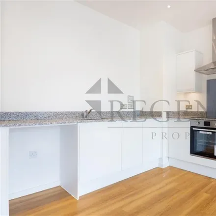 Image 2 - Ilford Hill, London, IG1 2AT, United Kingdom - Apartment for rent