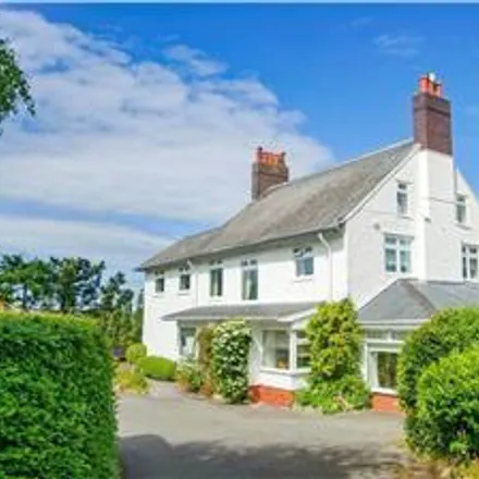 Image 5 - Henryd Road, Llechwedd, LL32 8YG, United Kingdom - House for sale