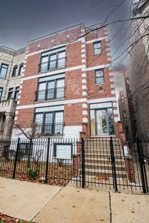 Buy this 3 bed condo on 4828 South Saint Lawrence Avenue in Chicago, IL 60615