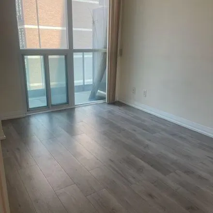 Image 2 - 1121 Bay Street, Old Toronto, ON M4W 1A5, Canada - Apartment for rent