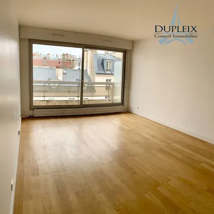 Rent this 2 bed apartment on unnamed road in 75015 Paris, France