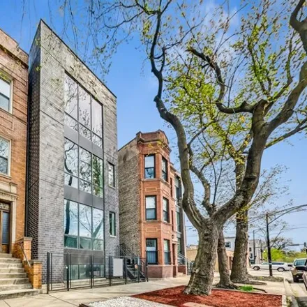 Buy this 3 bed condo on 819 North Hoyne Avenue in Chicago, IL 60622