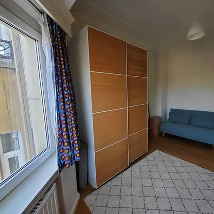 Rent this 2 bed apartment on Rue Mignot Delstanche - Mignot Delstanchestraat 58 in 1050 Ixelles - Elsene, Belgium