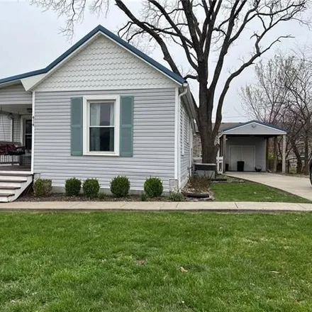 Buy this 2 bed house on 454 West South Street in Warrensburg, MO 64093