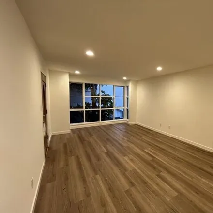 Rent this 3 bed condo on 1622 South Beverly Glen Boulevard in Los Angeles, CA 90064