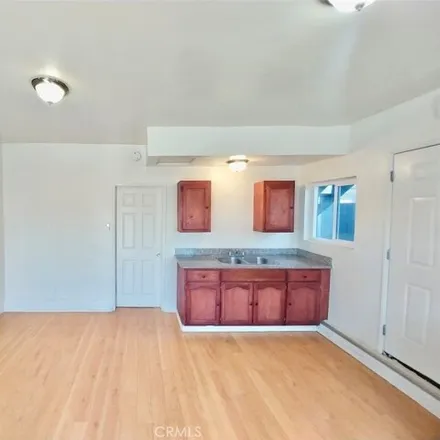 Image 3 - 7085 3rd Avenue, Los Angeles, CA 90043, USA - Apartment for rent