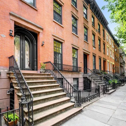 Rent this 3 bed apartment on 26 Schermerhorn Street in New York, NY 11201