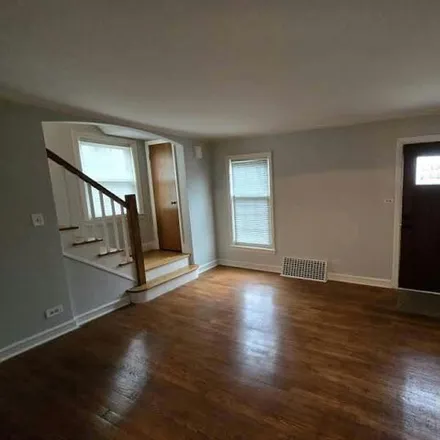 Image 3 - 7247-7249 West Rascher Avenue, Chicago, IL 60656, USA - House for sale