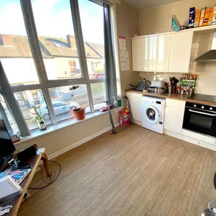 Rent this 3 bed apartment on Imran’s in 216-218 London Road, Sheffield