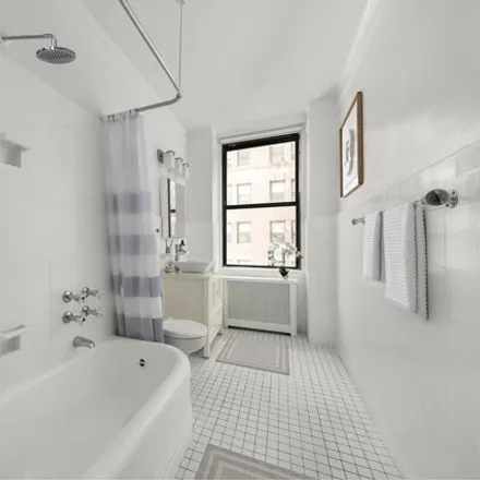 Image 6 - Astor Court Apartments, West 89th Street, New York, NY 10024, USA - Apartment for sale