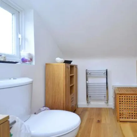 Rent this 2 bed apartment on Bikehangar 4443 in Essex Road, London