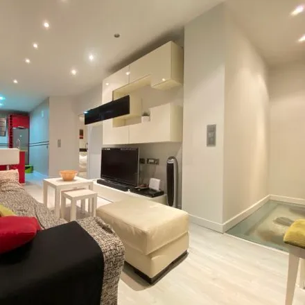 Rent this 4 bed apartment on Calle de Juan Bravo in 65, 28006 Madrid