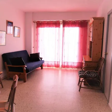 Image 8 - Gandia, Valencian Community, Spain - Apartment for rent