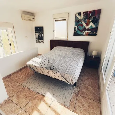 Rent this 3 bed house on Farmacia Ciudad Quesada in Avenida Salamanca, 03170 Rojales