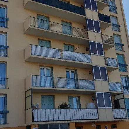 Rent this 3 bed apartment on 150 Rue Pélisserie in 84700 Sorgues, France