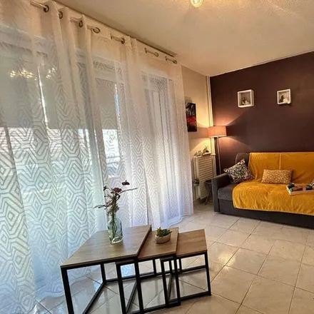 Rent this studio apartment on Traverse de la Plaine in 06150 Cannes, France