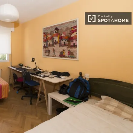 Rent this 7 bed room on Camino de Pinares Llanos in 28670 Villaviciosa de Odón, Spain