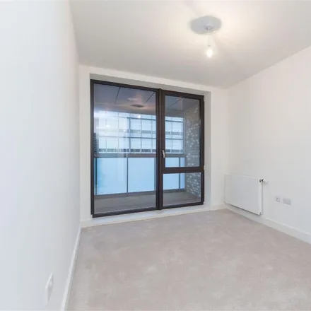 Image 6 - Sailors House, 16 Deauville Close, London, E14 0JT, United Kingdom - Apartment for rent