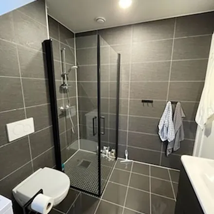 Rent this 5 bed apartment on Blekenberg 28 in 5055 Bergen, Norway