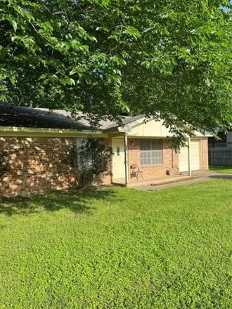 Rent this 3 bed house on 600 Bruce Street in Aubrey, TX 76227