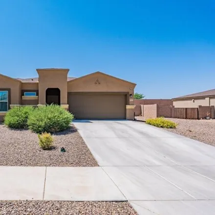 Buy this 3 bed house on 7461 W Elvado Rd in Tucson, Arizona