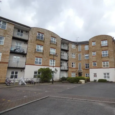 Rent this 2 bed apartment on Ringway South in Basingstoke, RG21 3LU