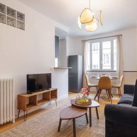 Rent this 5 bed apartment on 247 Boulevard Jean Jaurès in 92100 Boulogne-Billancourt, France
