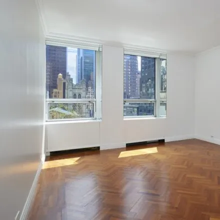 Image 5 - Museum Tower, 15 West 53rd Street, New York, NY 10019, USA - Condo for rent