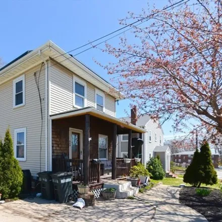 Buy this 3 bed house on 554 Sea Street in Post Island, Quincy