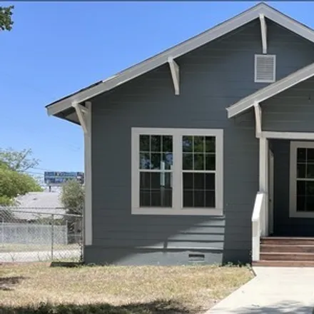 Buy this 4 bed house on 1145 West Summit Avenue in San Antonio, TX 78201