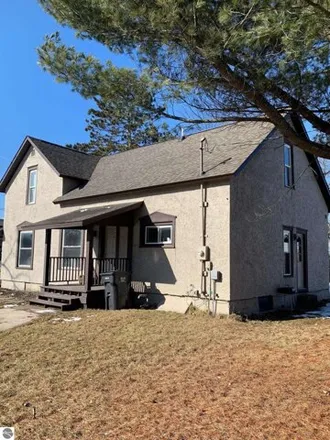 Image 5 - Cherry Street Intermediate School, 315 South Cherry Street, Kalkaska, MI 49646, USA - House for sale