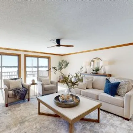 Buy this 6 bed apartment on n62w34167 South Bayview Road in North Shore View, Oconomowoc