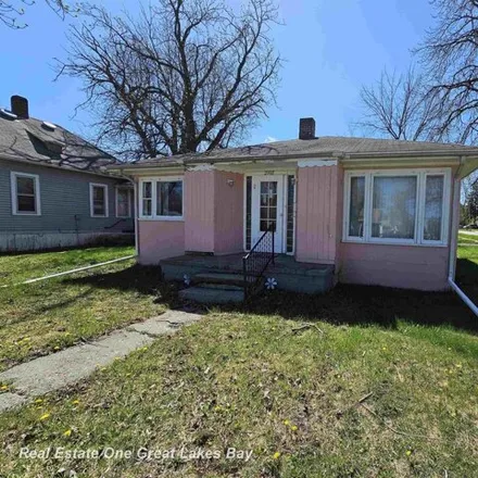 Buy this 2 bed house on 1024 South 17th Street in Saginaw, MI 48601