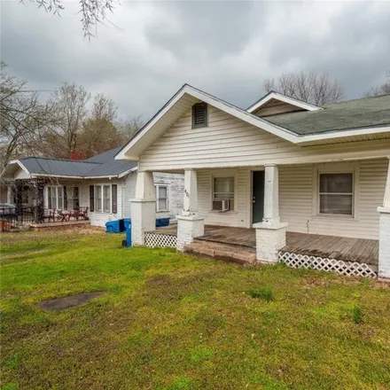 Buy this 2 bed house on 435 West Adams Avenue in McAlester, OK 74501