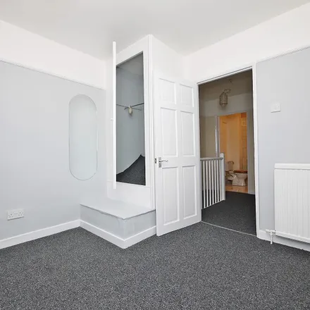 Rent this 3 bed townhouse on 93 Crownfield Road in London, E15 2AT