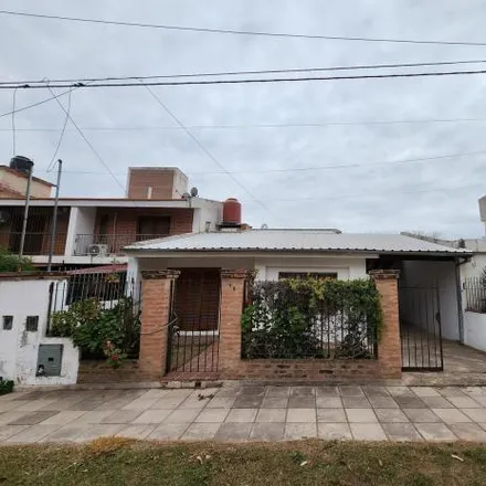 Buy this 2 bed house on Humahuaca 84 in Quebrada de las Rosas, Cordoba