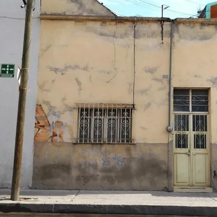 Buy this 4 bed house on Calle Hermanos Aldama 622 in Santa Fe, 37240 León