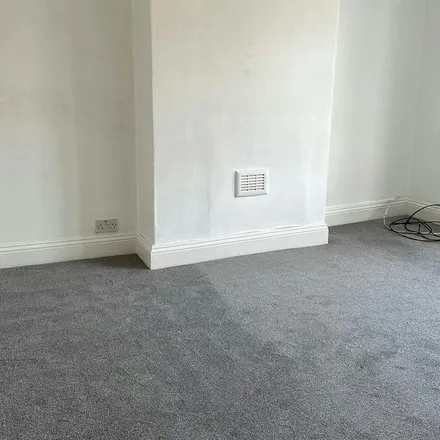 Image 3 - Southend Road, Uphill, BS23 4JZ, United Kingdom - Apartment for rent