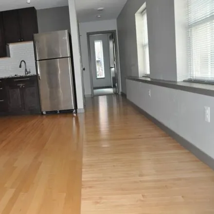 Image 4 - 332 Saint Paul Place, Baltimore, MD 21202, USA - Apartment for rent