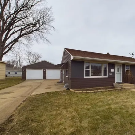 Buy this 4 bed house on 795 North Linda Avenue in Sioux Falls, SD 57103