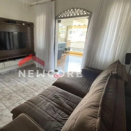 Buy this 3 bed house on Rua Almada 1129 in Jardim Santo Alberto, Santo André - SP