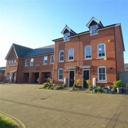 Buy this 3 bed townhouse on Dragoon Road in Colchester, CO2 7FU
