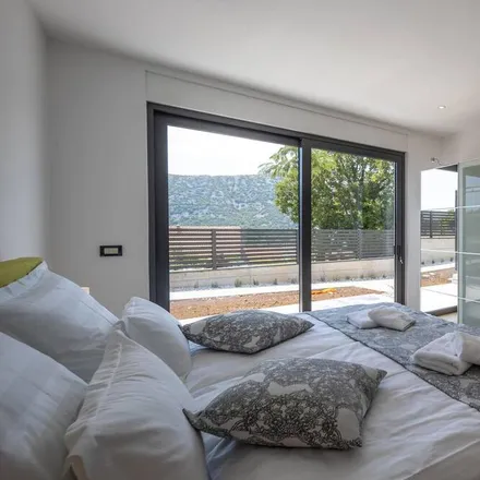 Rent this 9 bed house on Grižane in 51244 Grižane-Belgrad, Croatia