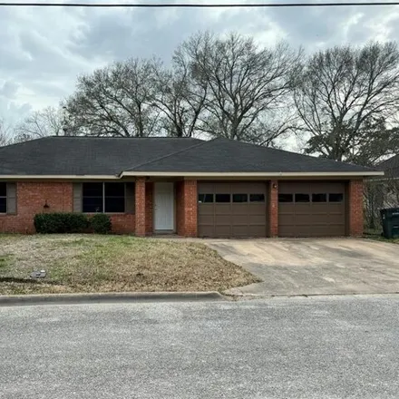 Image 1 - 823 China Street, El Campo, TX 77437, USA - House for sale
